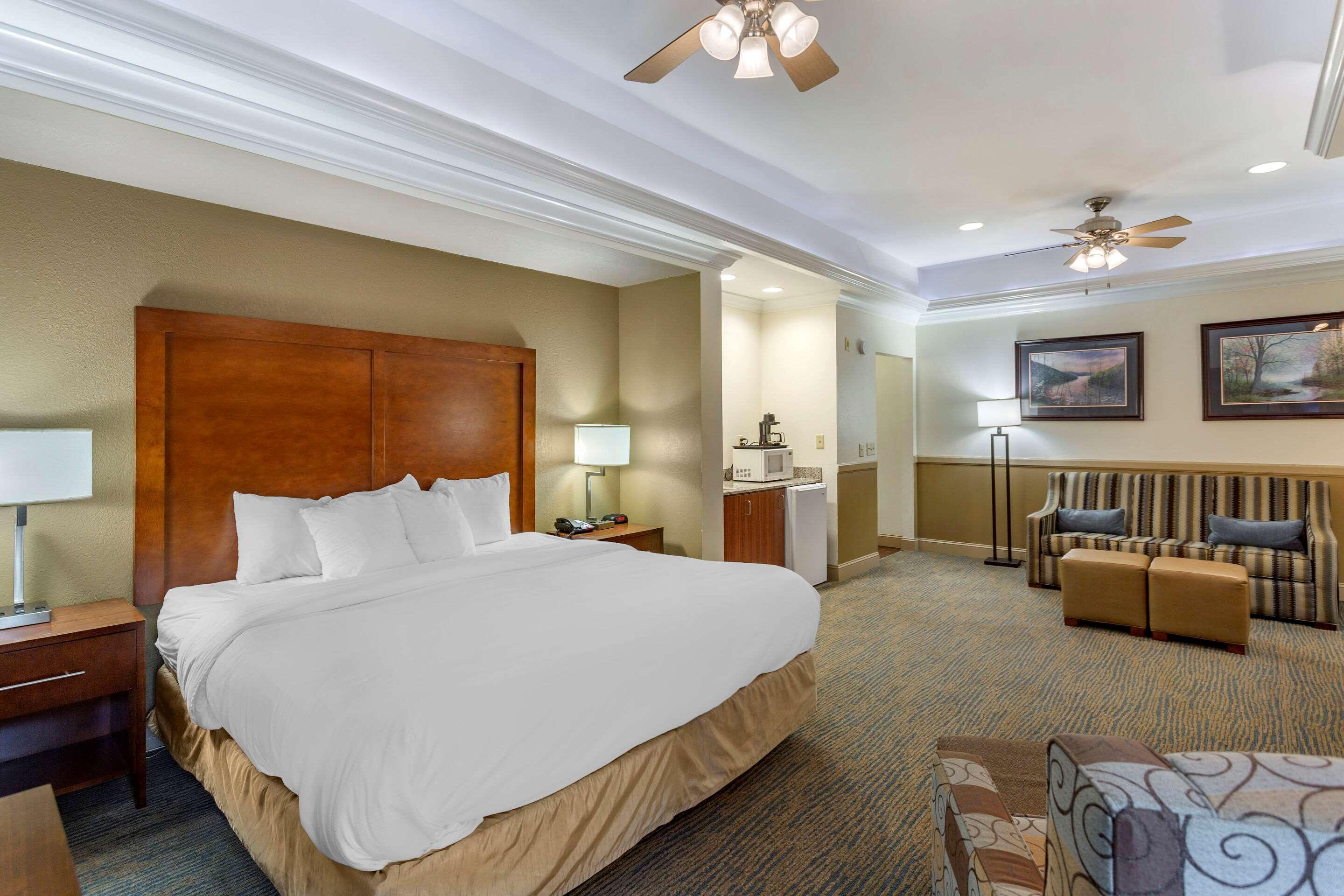 The Inn At Apple Valley, Ascend Hotel Collection Севьервилл Экстерьер фото
