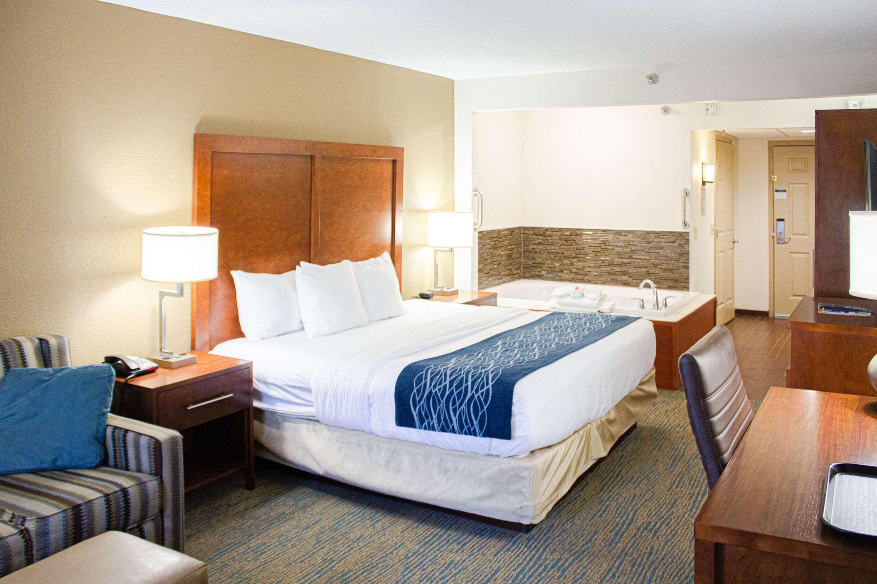 The Inn At Apple Valley, Ascend Hotel Collection Севьервилл Экстерьер фото