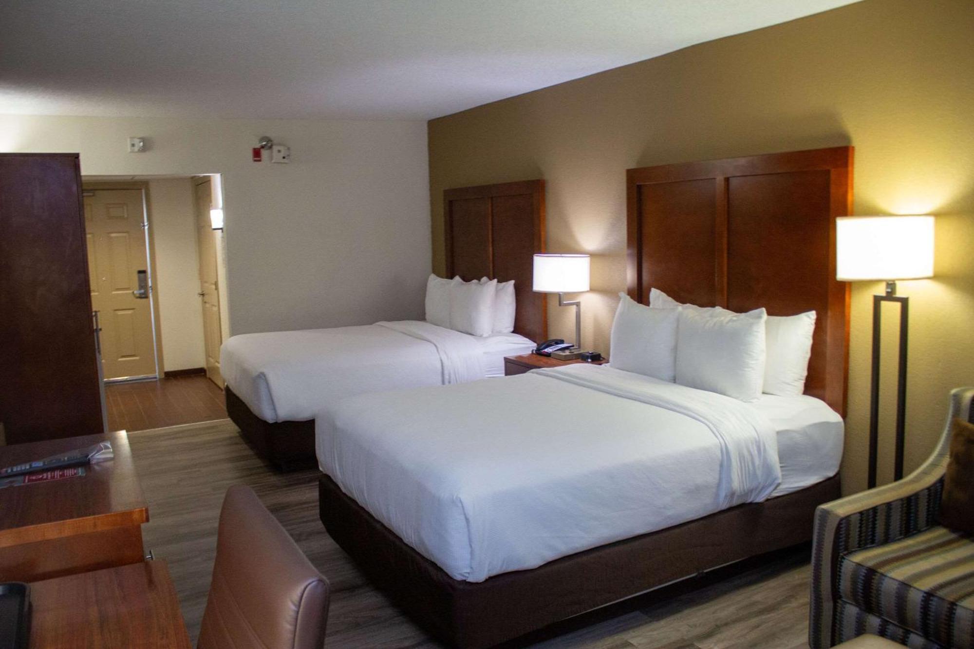 The Inn At Apple Valley, Ascend Hotel Collection Севьервилл Экстерьер фото