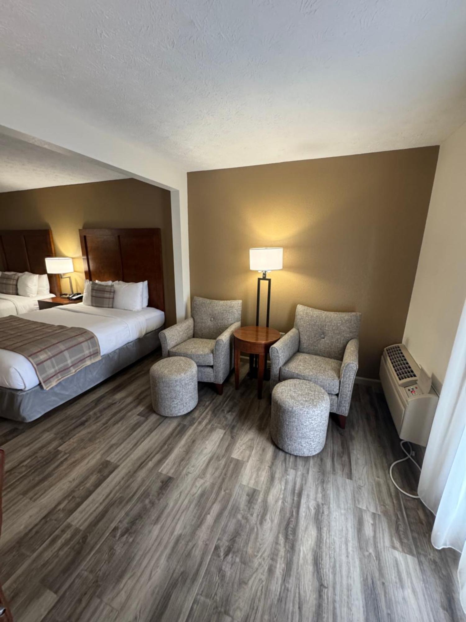 The Inn At Apple Valley, Ascend Hotel Collection Севьервилл Экстерьер фото